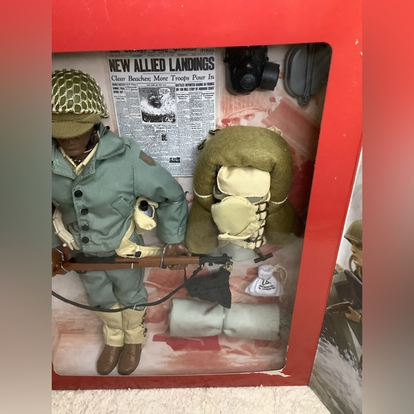 1997 GI Joe Classic Collection D-Day Salute African-American Action Figure NIB - Picture 9 of 11
